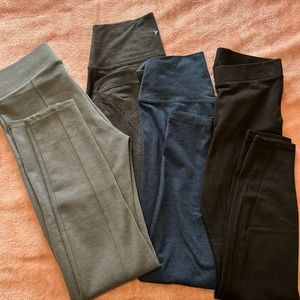 LOT: 4 Pairs Women’s Leggings